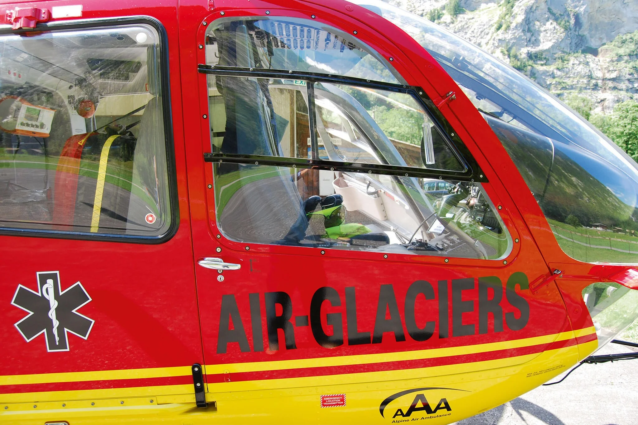 Airbus Helicopters EC135 "Air-Glaciers" Model Kit - Image 3