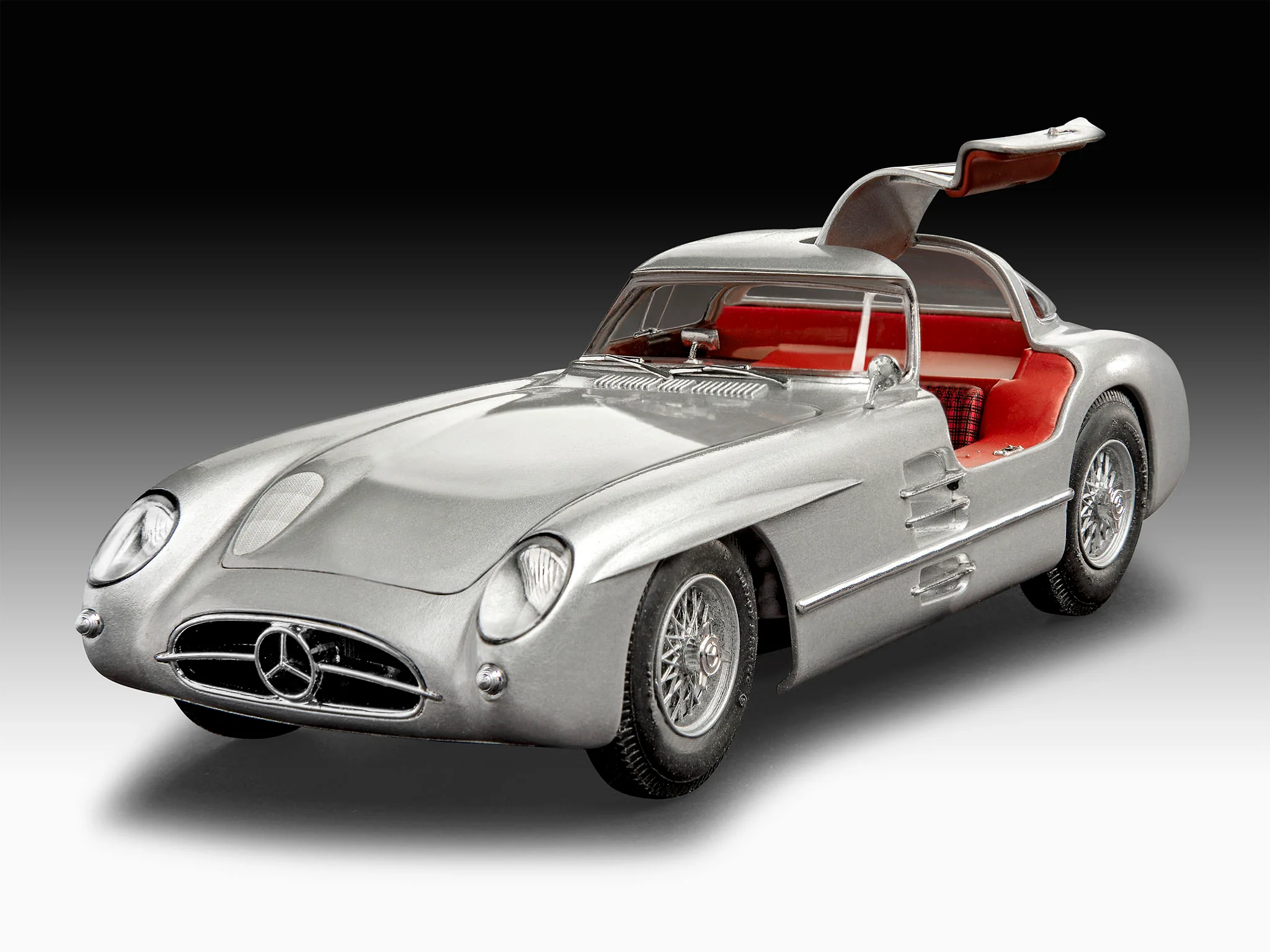 Gift Set Mercedes-Benz 300 SLR 70th Anniversary Model Kit - Image 3