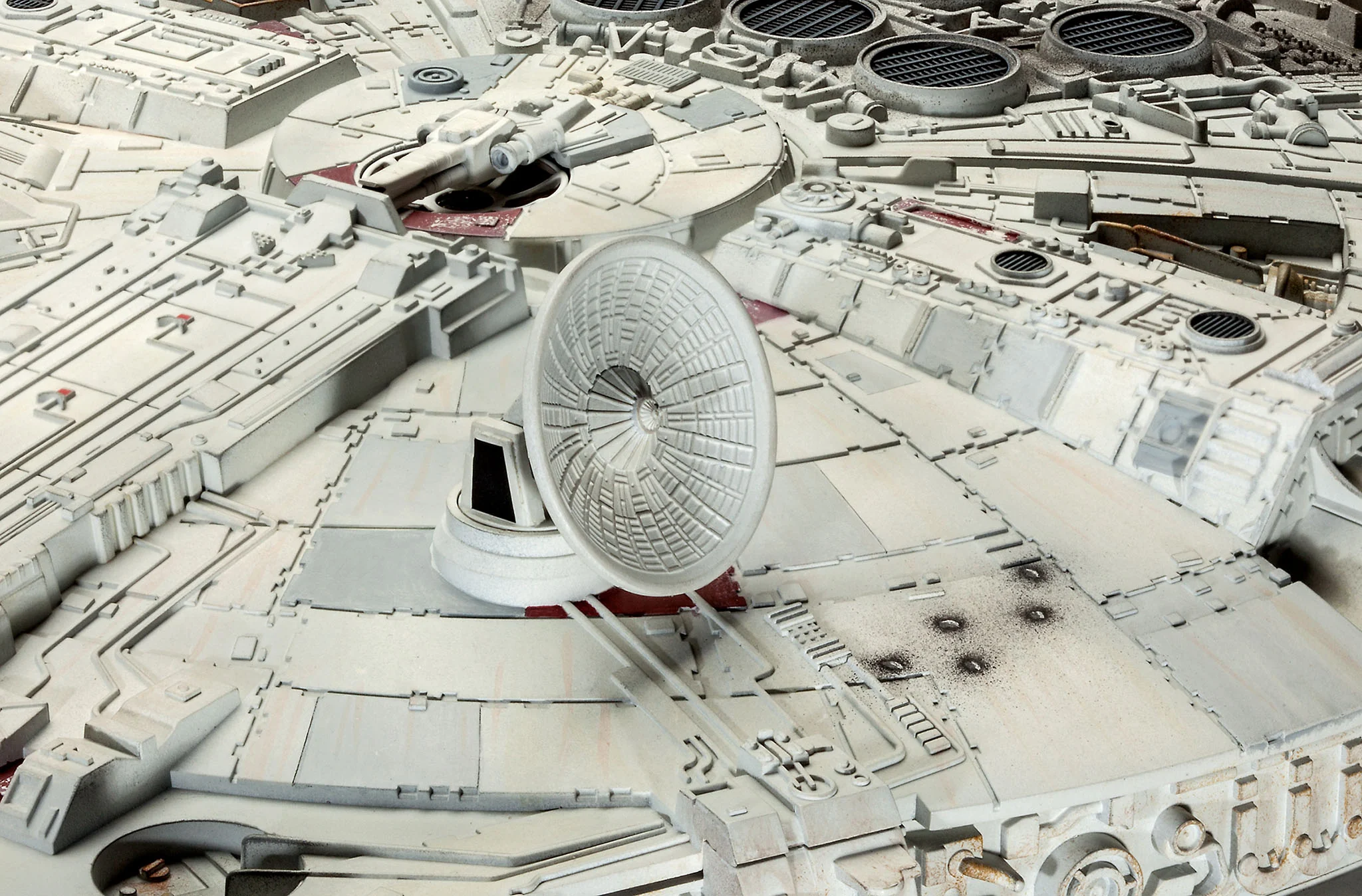 05659 Star Wars Return of the Jedi 40th Millennium Falcon (1:72 Scale) Model Kit - Image 4