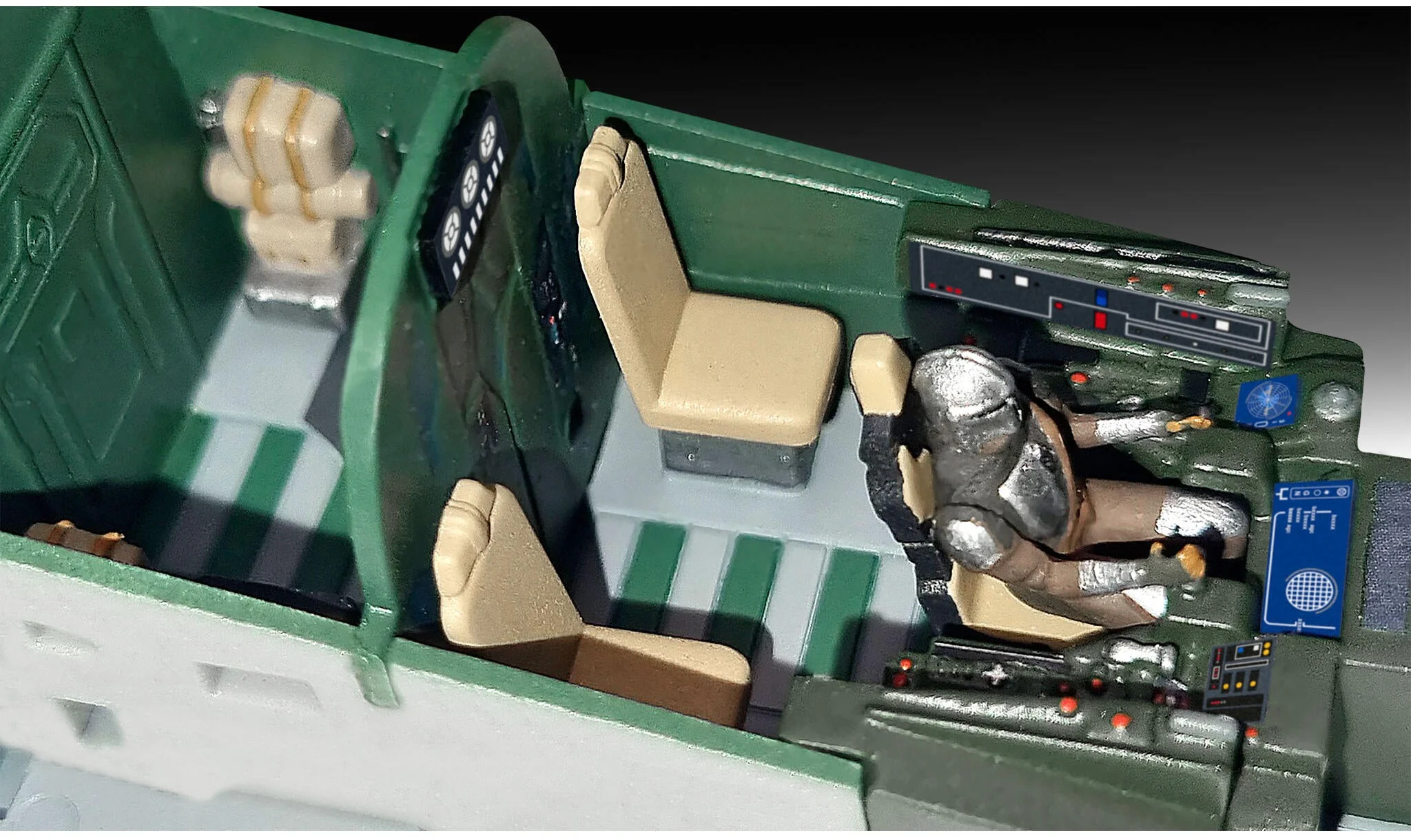 The Mandalorian and Grogu: Razor Crest Revell Model Kit - Image 7