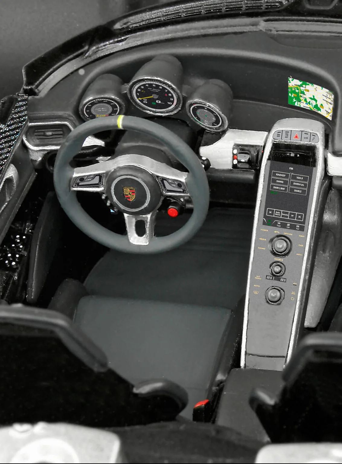 Porsche 918 Spyder Model Kit - Image 5