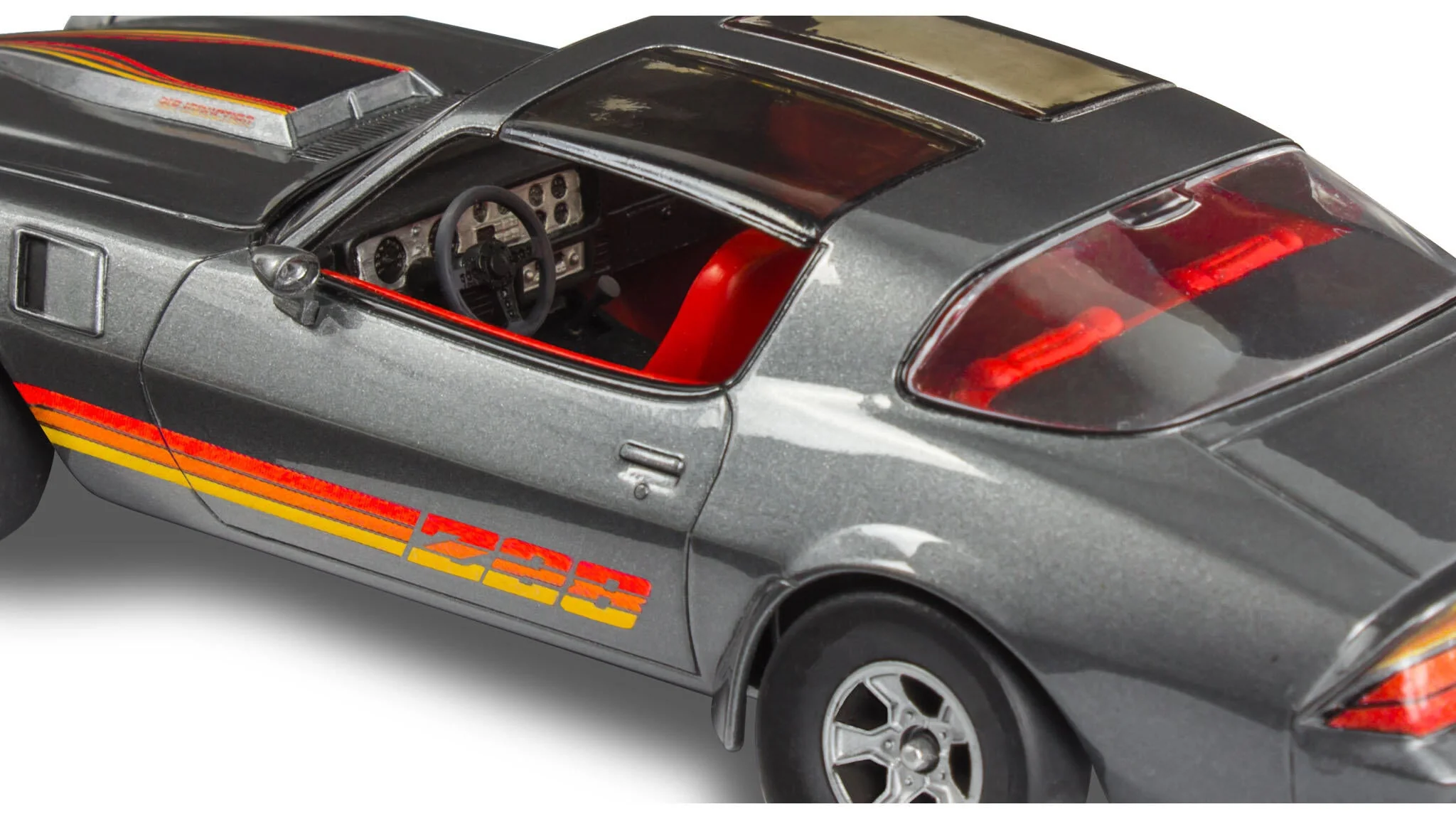 1981 Chevy Camaro Z28 Model Kit - Image 7
