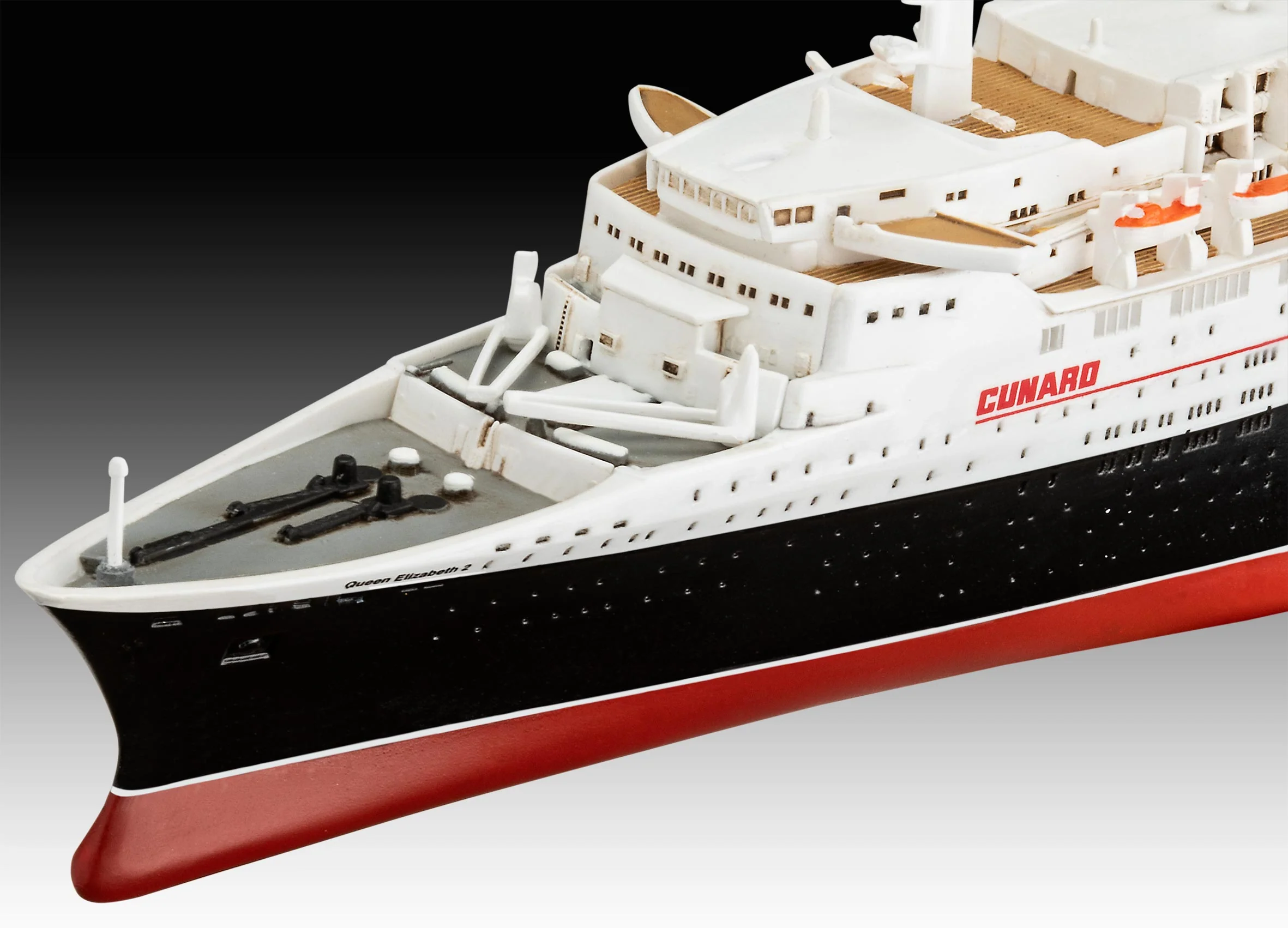 65806 Model Set Queen Elizabeth 2 Model Kit - Image 3