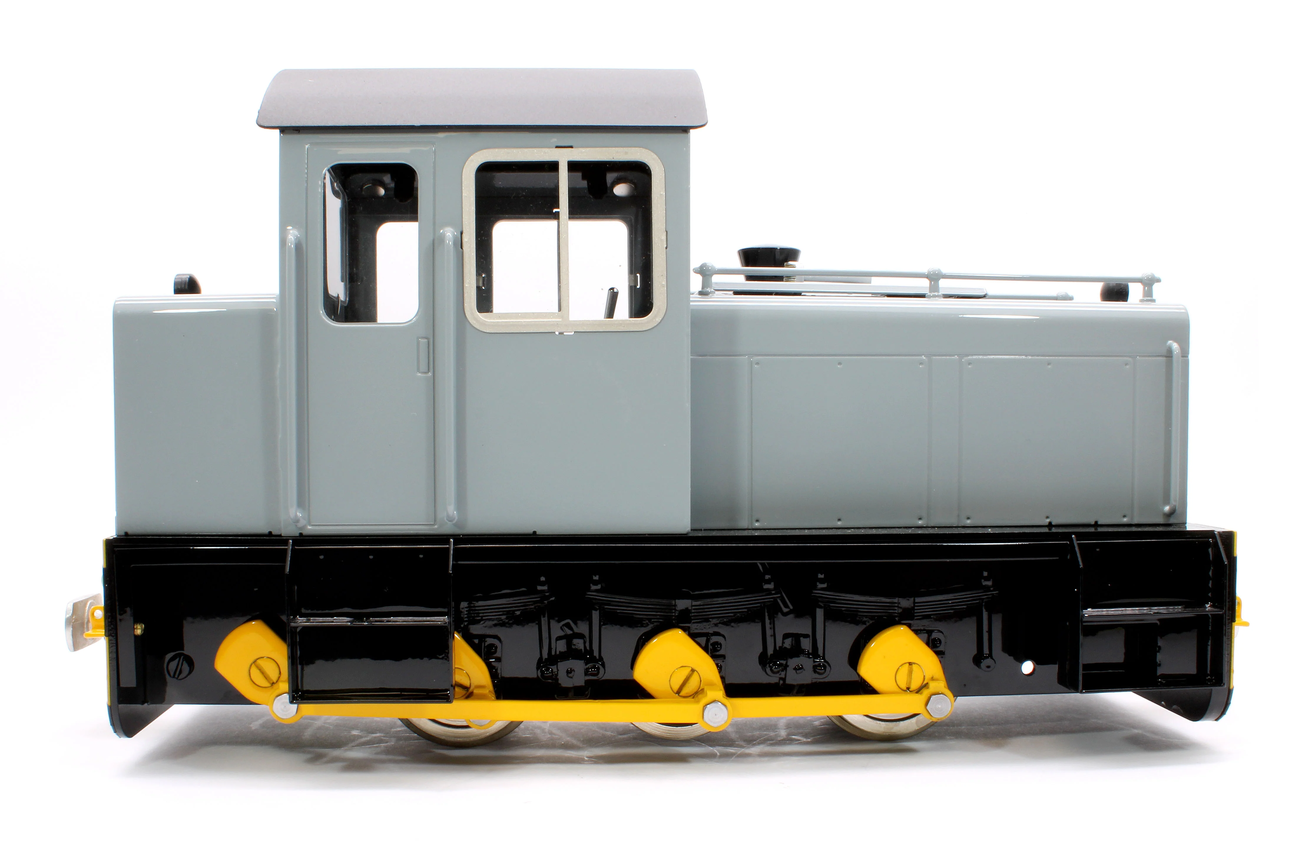 0-6-0 'Harlech Castle MK.1' WD Grey (Radio Control, Insulated Wheels) Diesel Locomotive - With Sound - Image 5