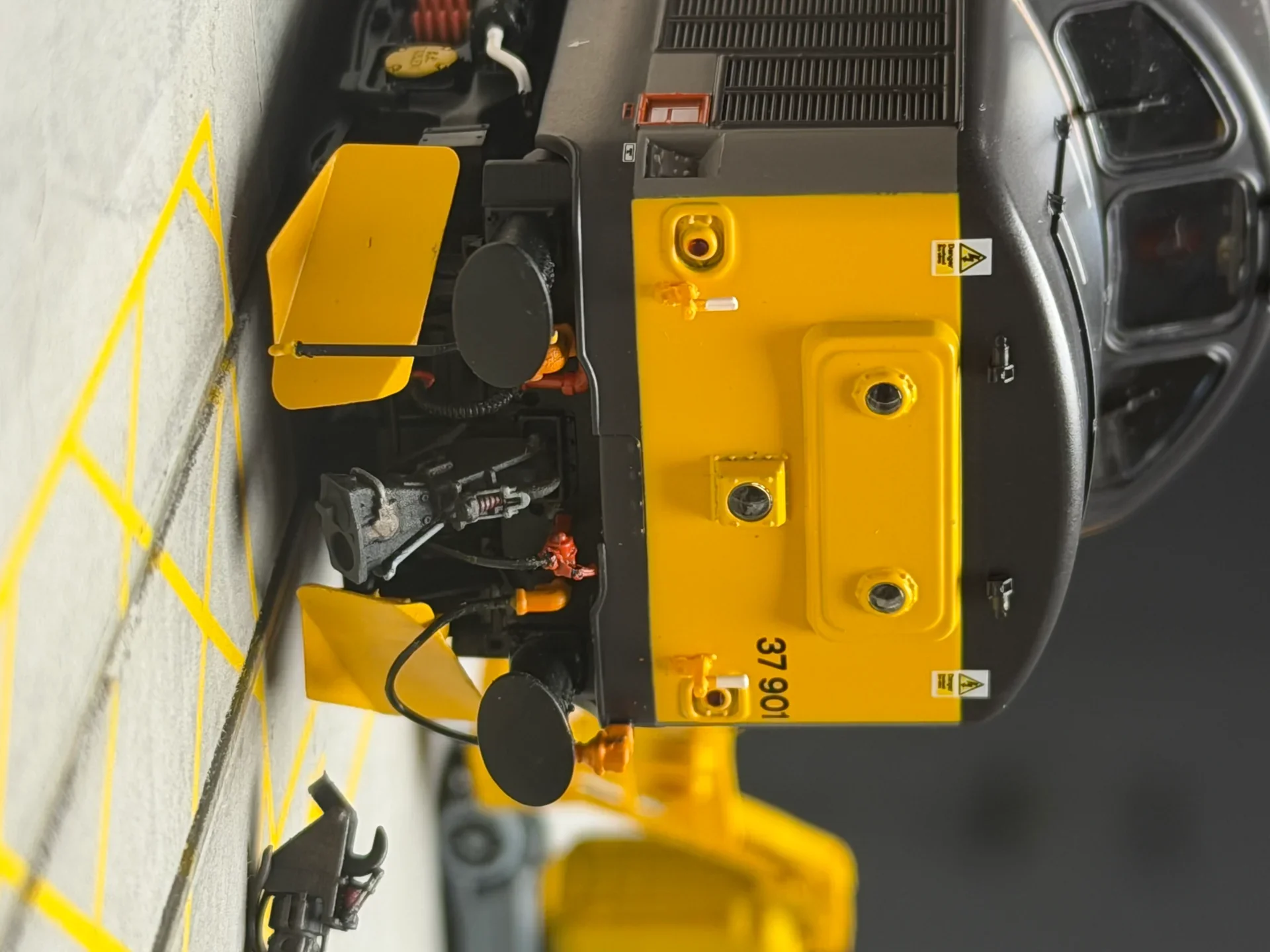 RRM178 OO Gauge Dummy Dellner Coupler (4 Pack) - Unpainted Model Kit - Image 5
