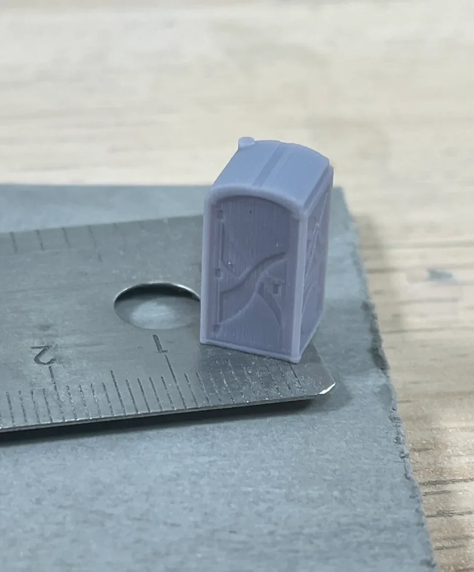 N Gauge Portable Toilets (Pack of 5) - Unpainted Model Kit - Image 2