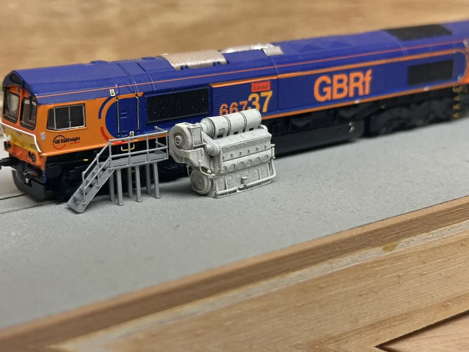 N Gauge Class 66, 67, 69 Engine (Single Pack) - Unpainted Model Kit - Image 2