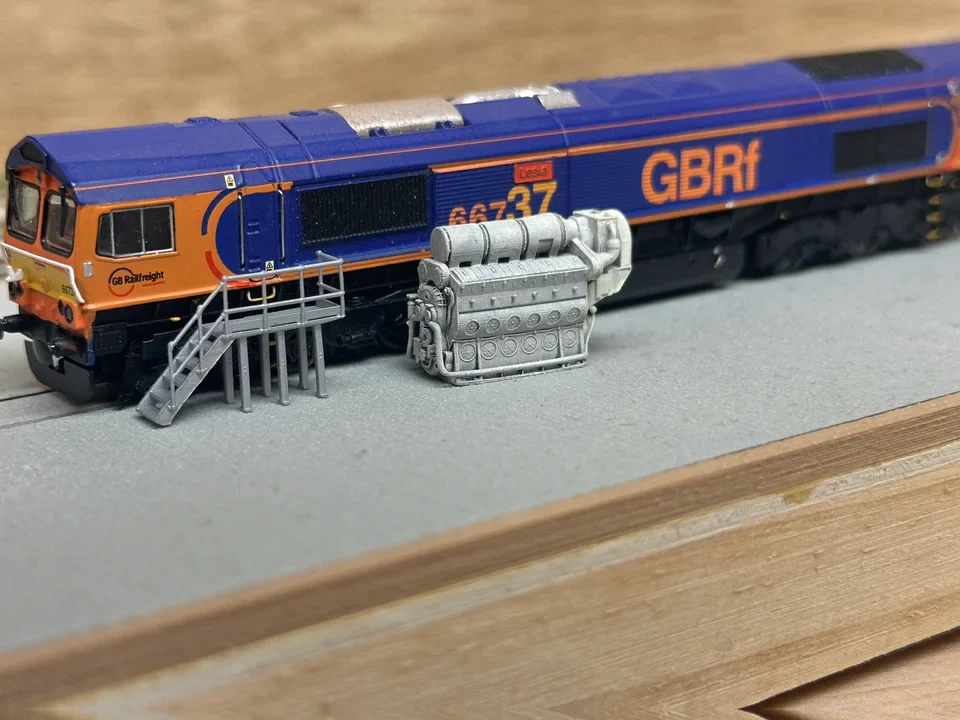 N Gauge Class 66, 67, 69 Engine (Single Pack) - Unpainted Model Kit - Image 3
