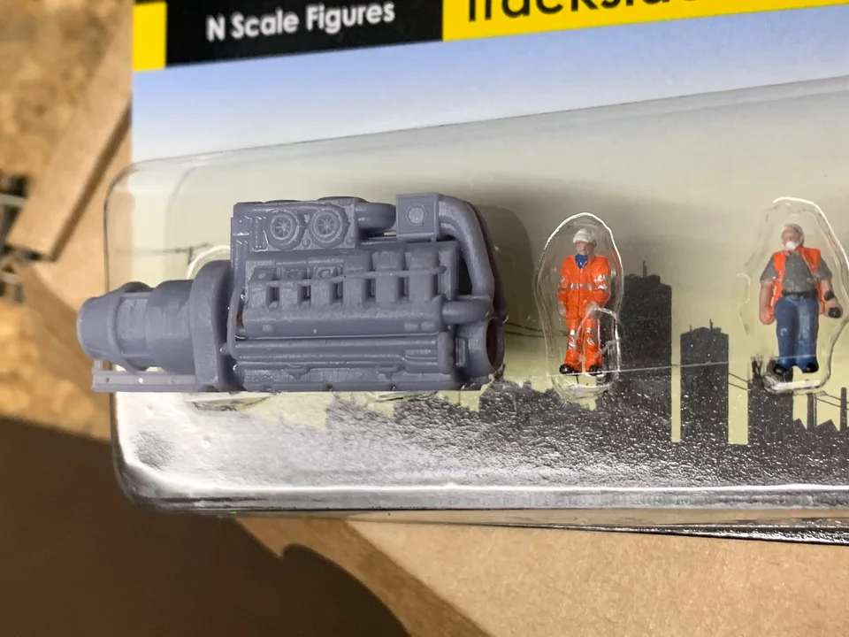 N Gauge Class 43 Engine (Single Pack) - Unpainted Model Kit - Image 2