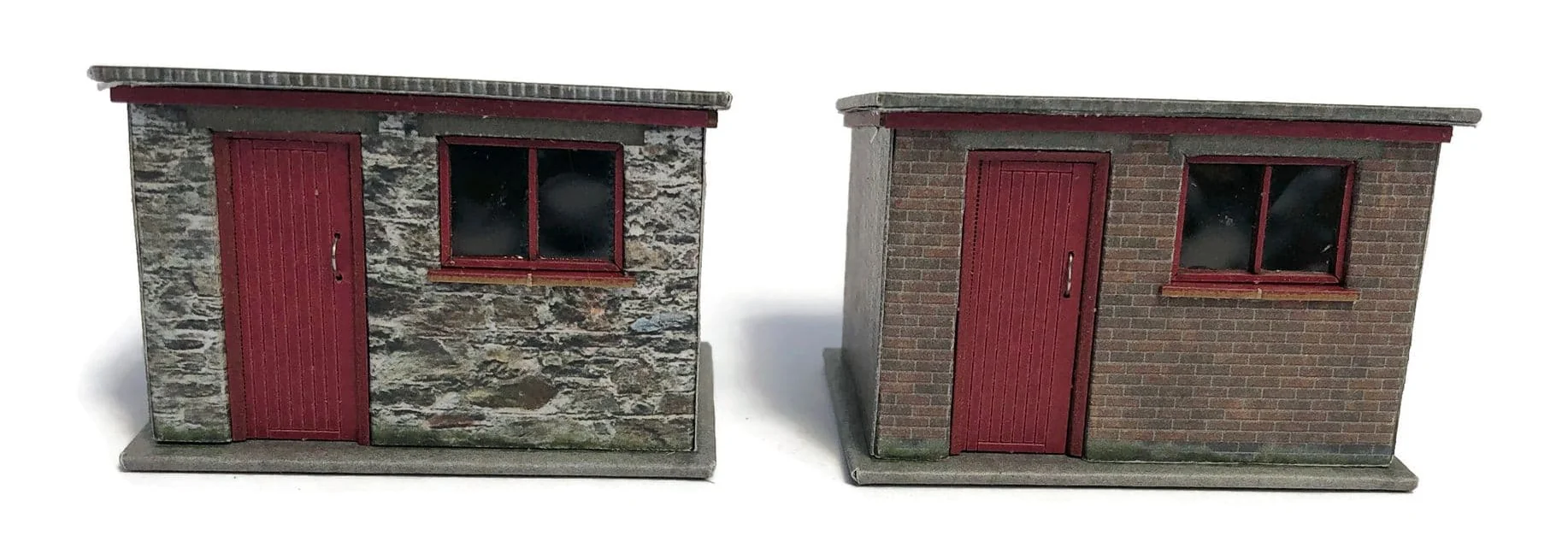 OO Small Brick/Stone Lineside Huts/Sheds (Pack of 2) Model Kit - Image 2