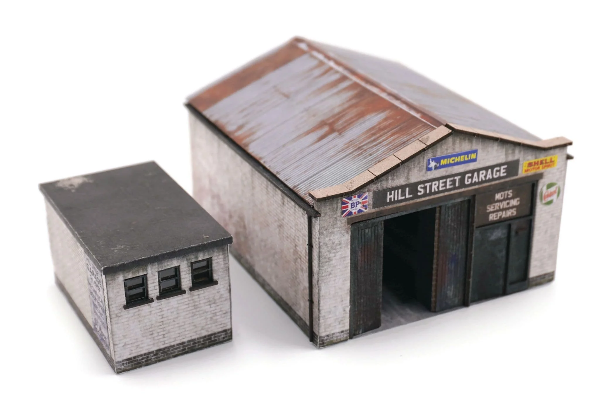 Backstreet Garage Model Kit - Image 2