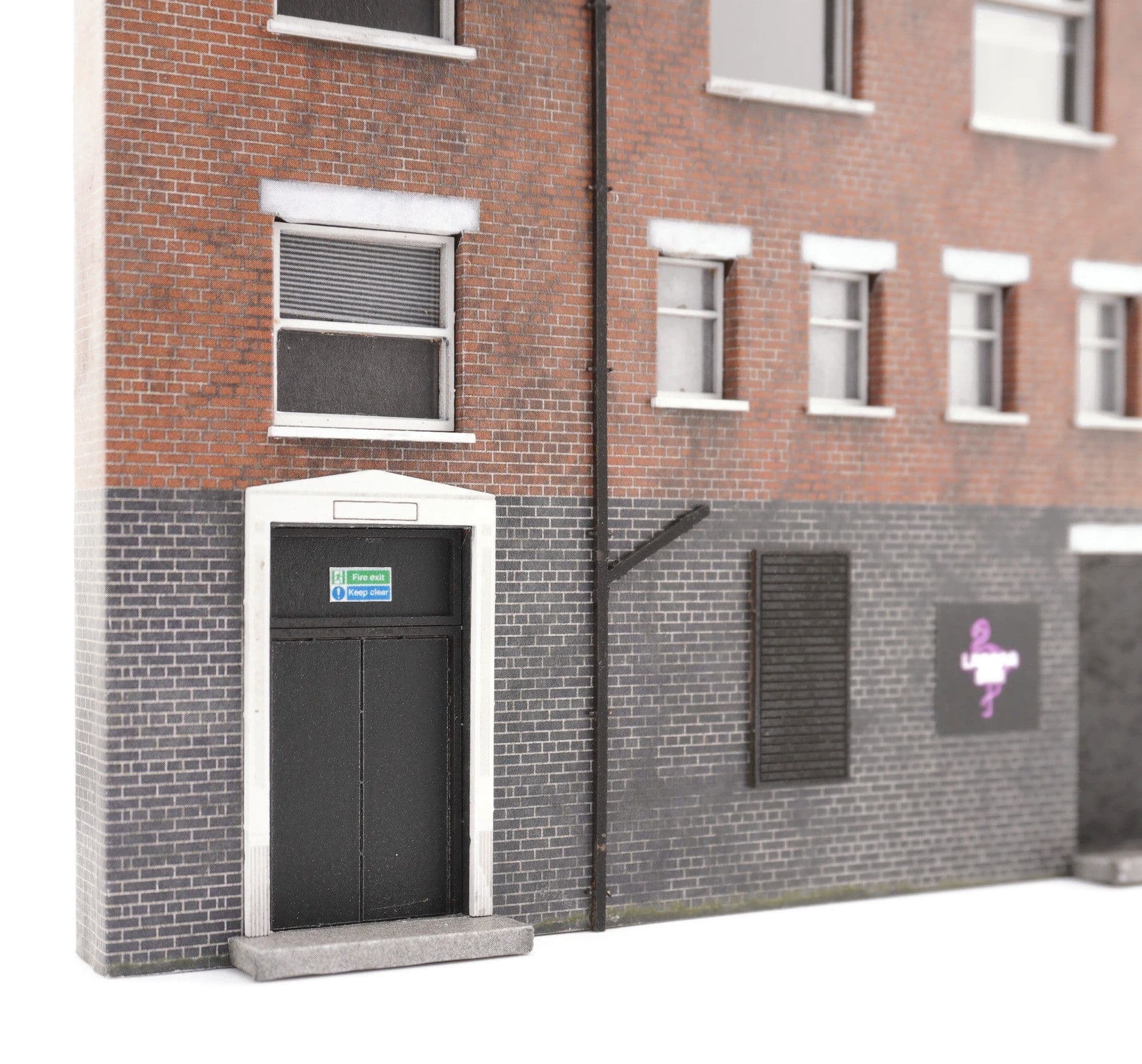 Low Relief Nightclub & Offices Model Kit - Image 5