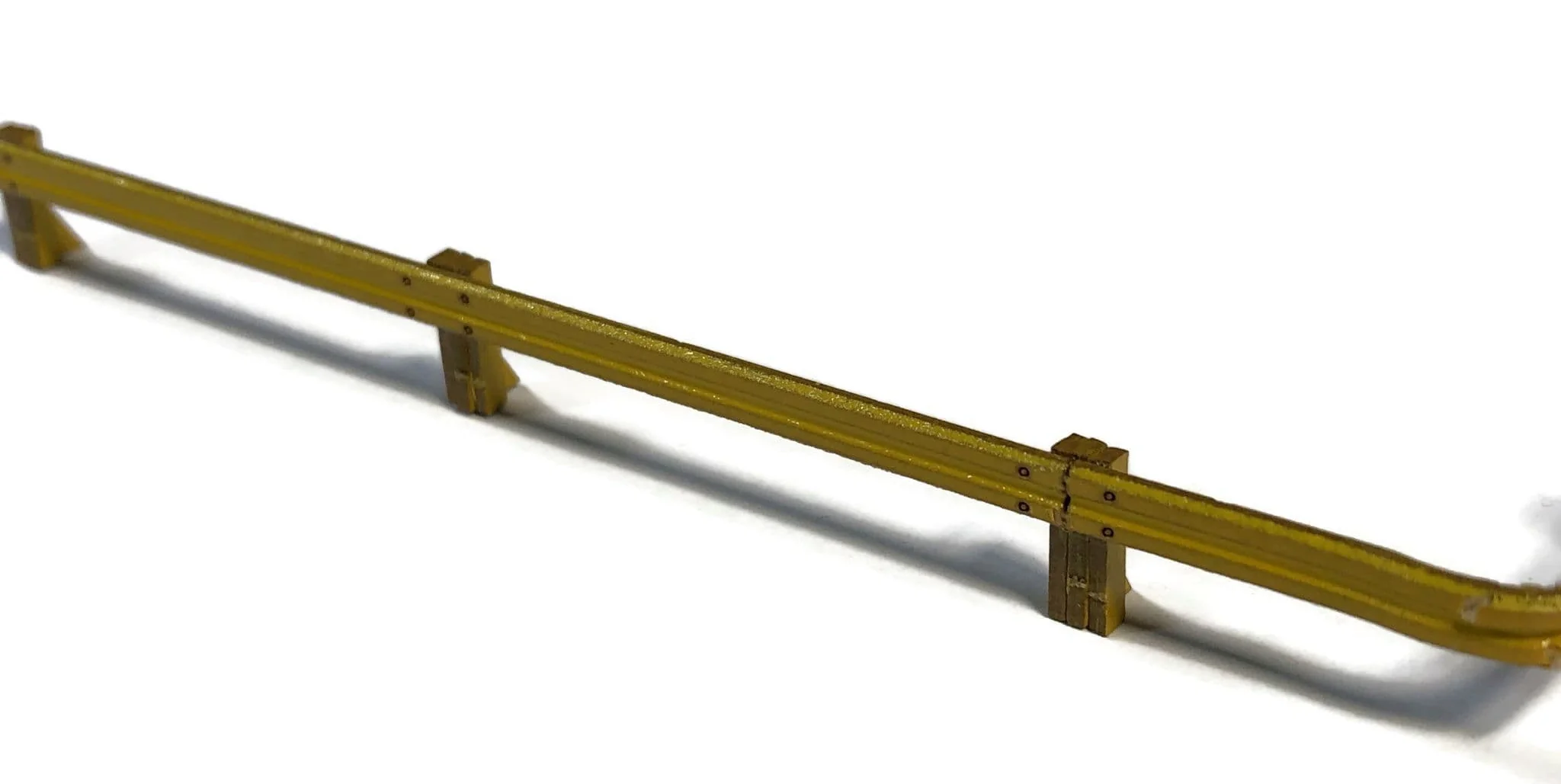 Armco Style Roadside & Depot Safety Barriers Model Kit - Image 5
