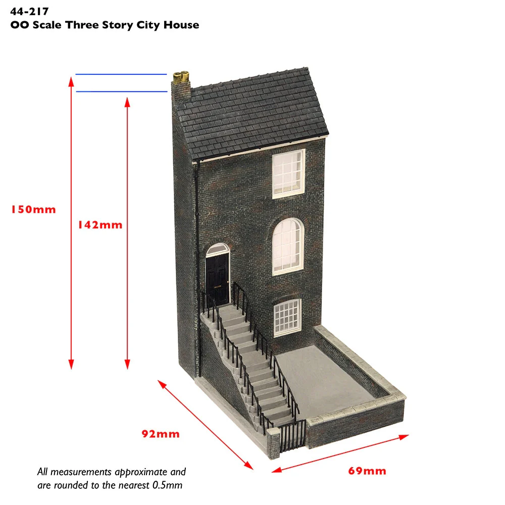 Pre-Owned Low Relief Three Storey City House - Image 2