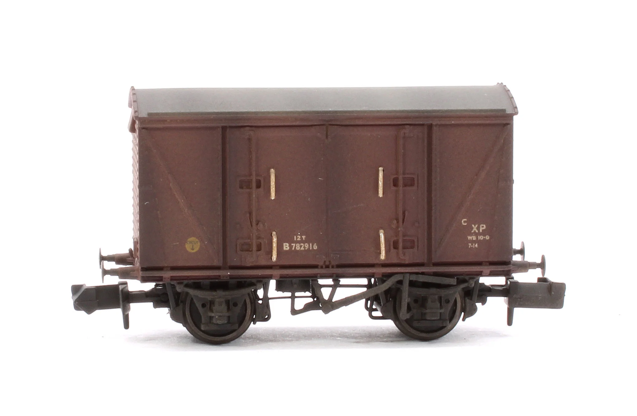 Custom Weathered Set of 3 BR 12T Vanwide Ventilated Vans, BR Freight Brown XP - Image 6