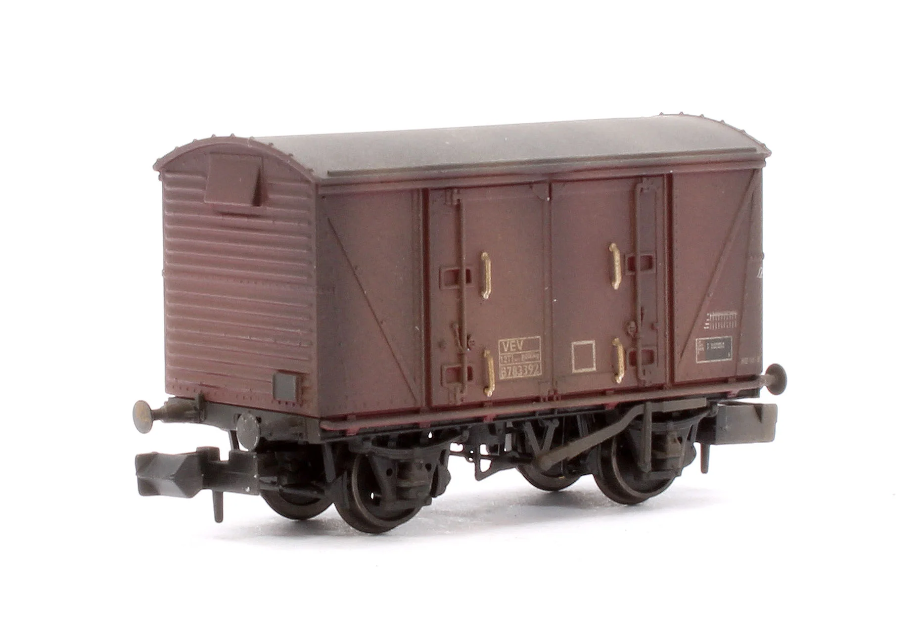 Custom Weathered Set of 3 BR 12T Vanwide Ventilated Vans, BR Freight Brown VEV - Image 7