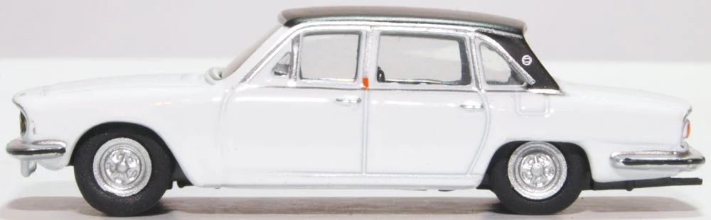 76TP007 Triumph 2500 Sebring White - Image 3