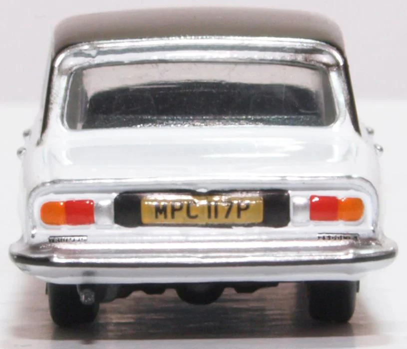76TP007 Triumph 2500 Sebring White - Image 5