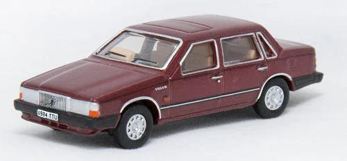 76VO002 Volvo 760 Red Wood Metallic