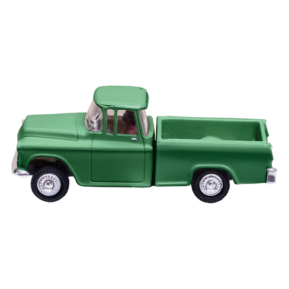 WJP5590 HO Green Pickup